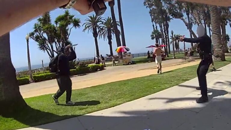 Knife Raised, He Kept Closing on the Officer | Santa Monica Police Raw Body Camera Palisades Park